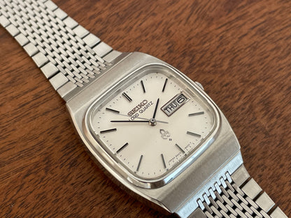 (1979) Seiko 8243-5000 Lord Quartz - white textured dial (serviced)