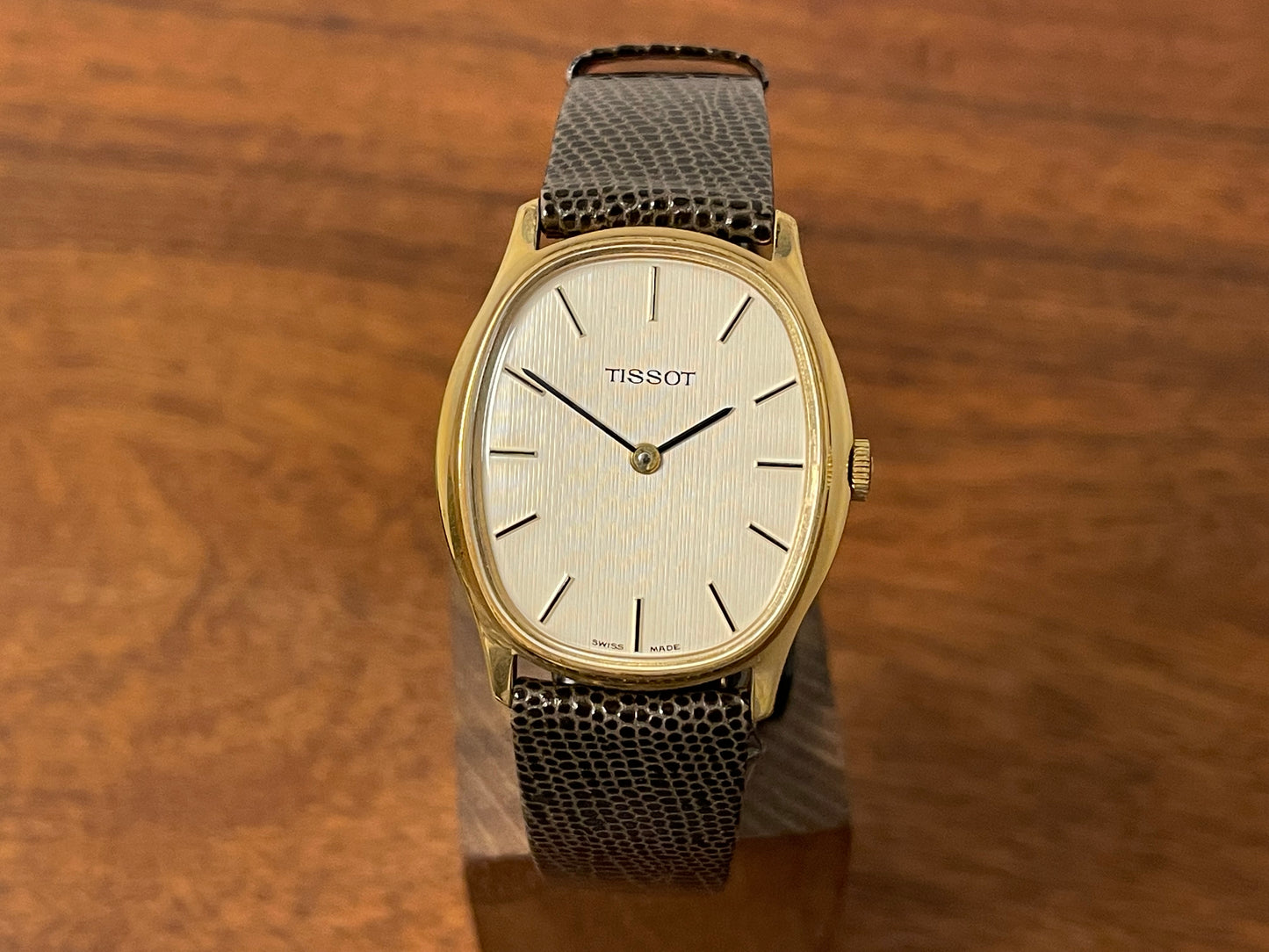 (1970s) Tissot 41141 "Ellipse" dress watch - gold case - silver brushed dial w/ gold stick markers (NOS)