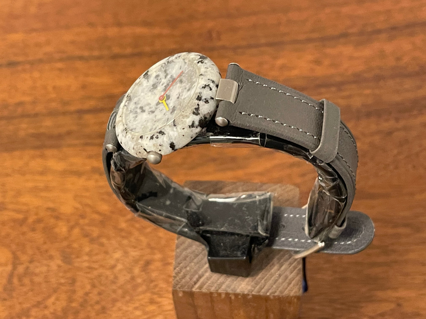 (1980s) Tissot RockWatch R150 light grey/black granite - mid size model (NOS)