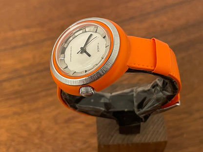 (1970s) Timex 290-181 UFO - orange plastic case - white dial w/ silver markers - small size (NOS + full set)
