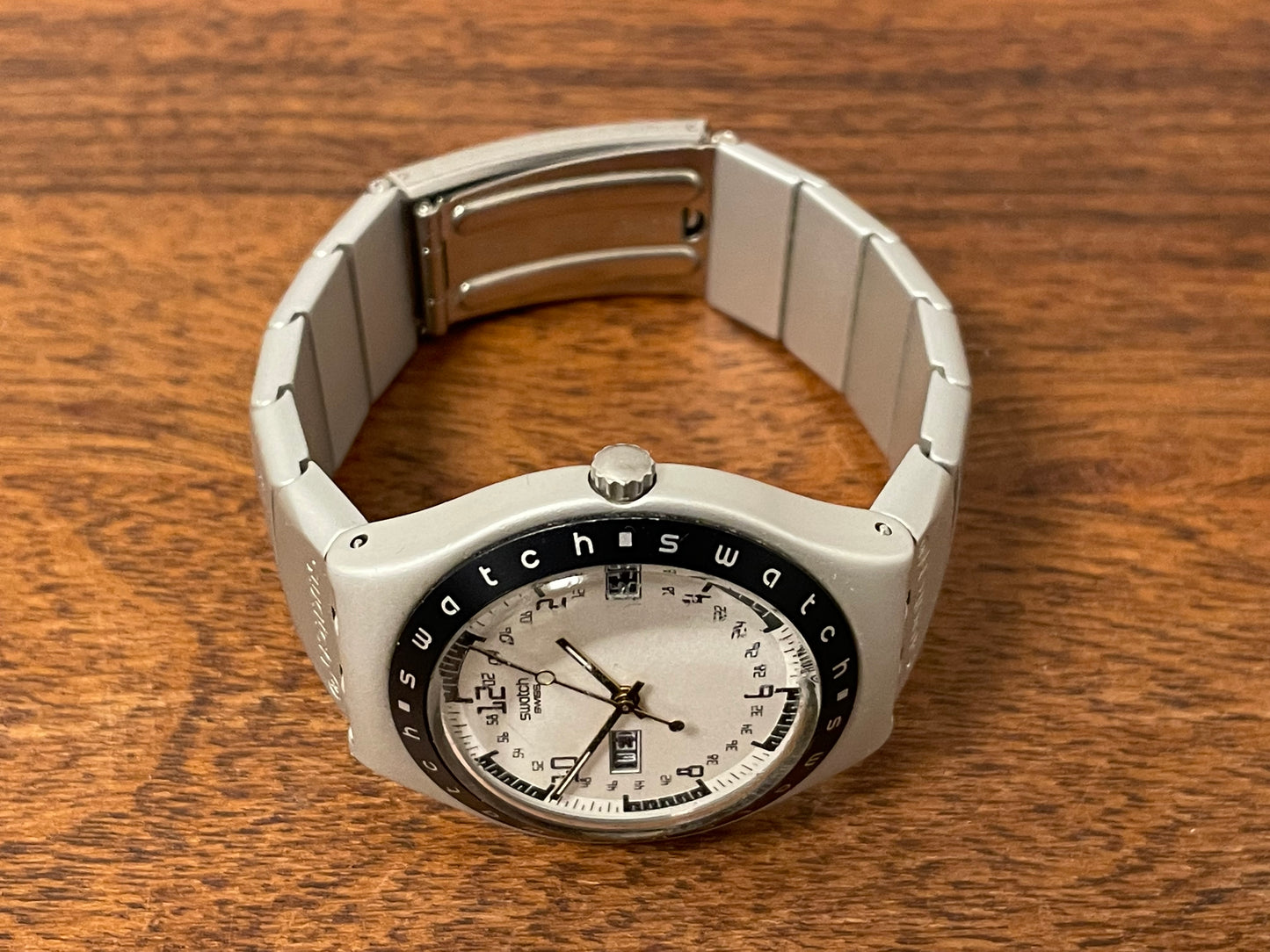 (1998) Swatch YGS7003A Irony Big "Hijacker" (full set)