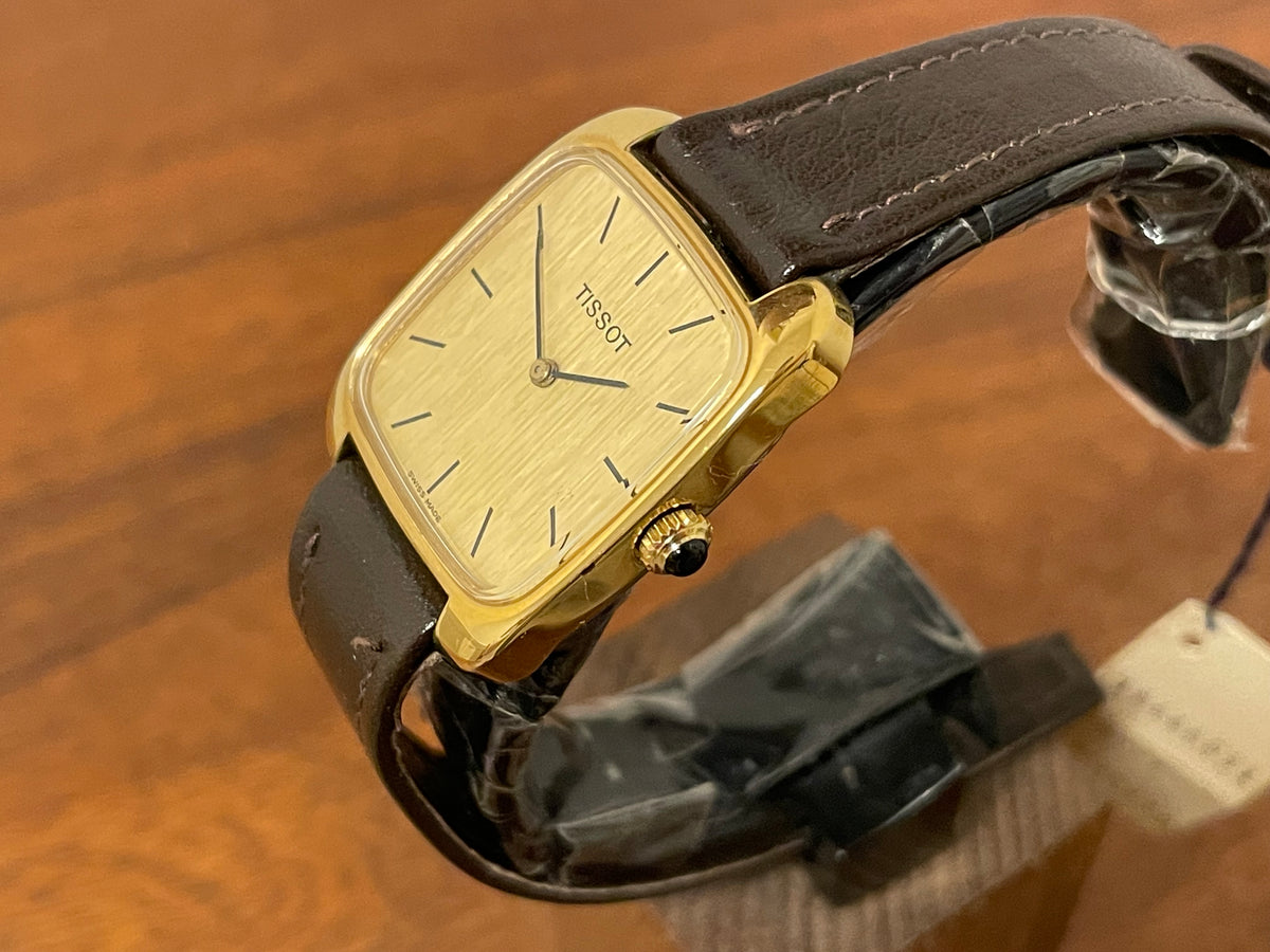 (1970s) Tissot 642-10778 Stylist dress watch - gold square case - gold brushed dial w/ gold stick markers - small size (NOS)
