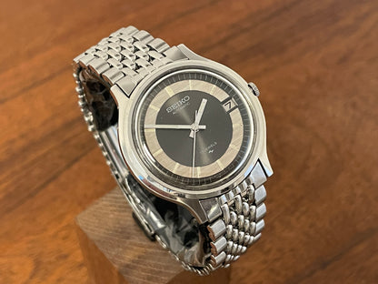 (1975) Seiko 7005-7110 automatic 17 jewels - "bullseye" dial w/ date window