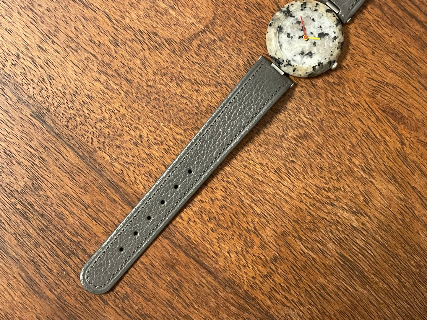 (1980s) Tissot RockWatch R150 beige/black granite - mid size model (NOS)