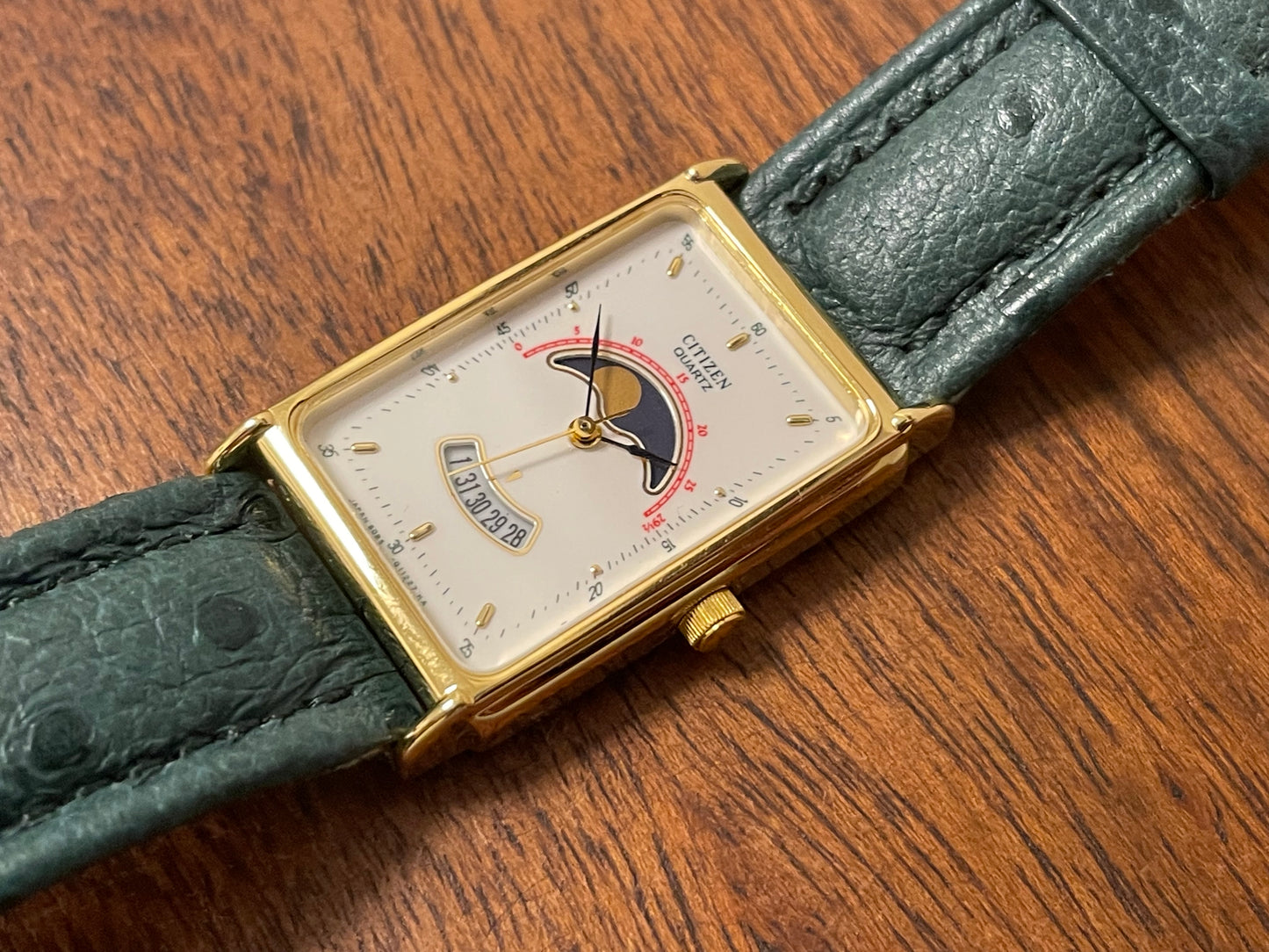 (1990) Citizen 6085-Y56376 “Tank” - white dial w/ moonphase & gold stick markers (mint)