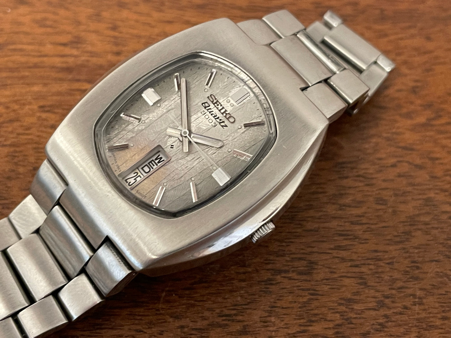 (1984) Seiko 3863-5009 Quartz 3003 "silver textured dial" (full service)