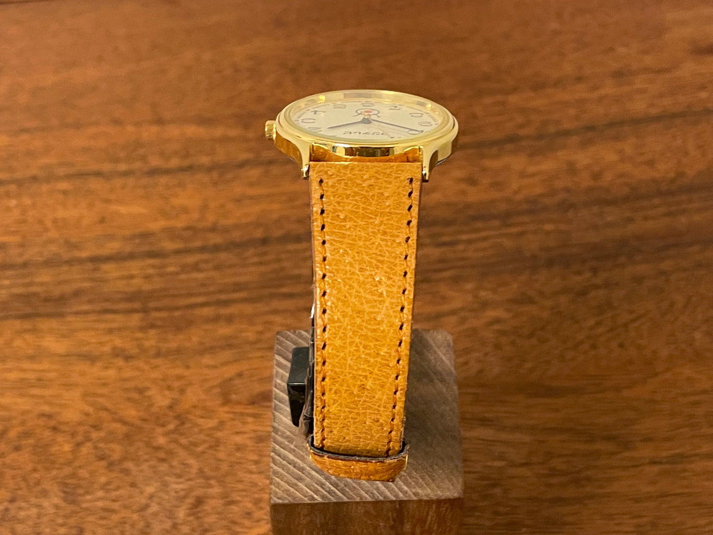 (1980s-1990s) Citizen "Fuji Television" logo dress watch - creme dial w/ black Arabic numerals