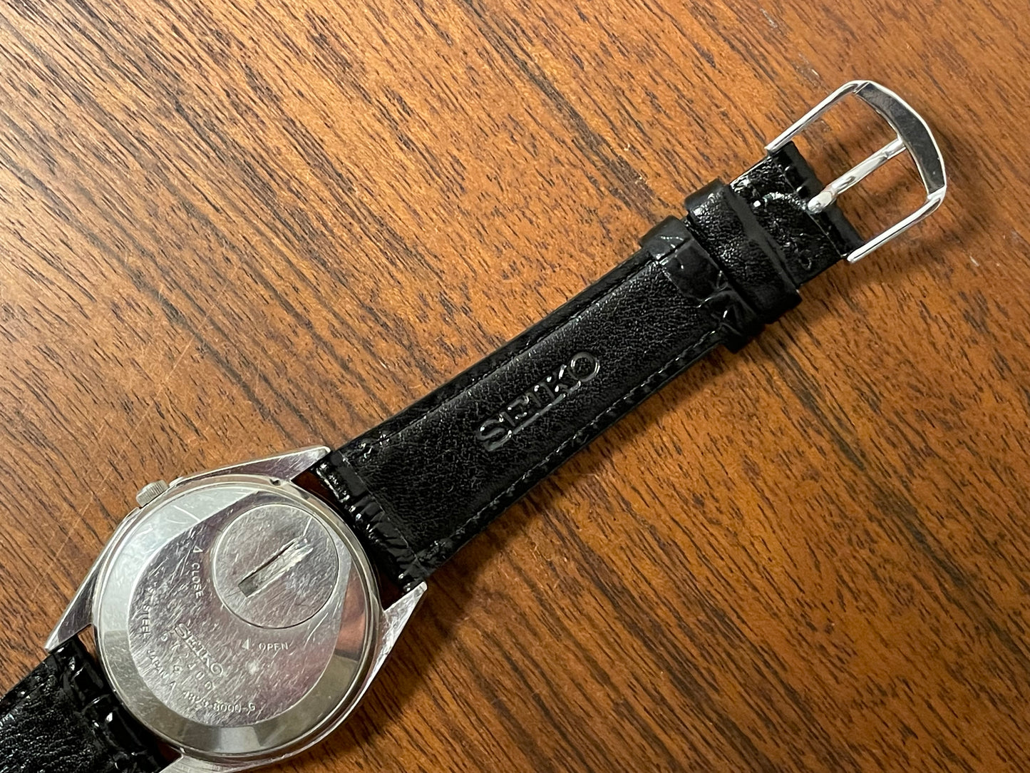 (1975) Seiko 4823-8000 King Quartz - silver grain dial w/ silver markers