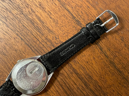 (1975) Seiko 4823-8000 King Quartz - silver grain dial w/ silver markers