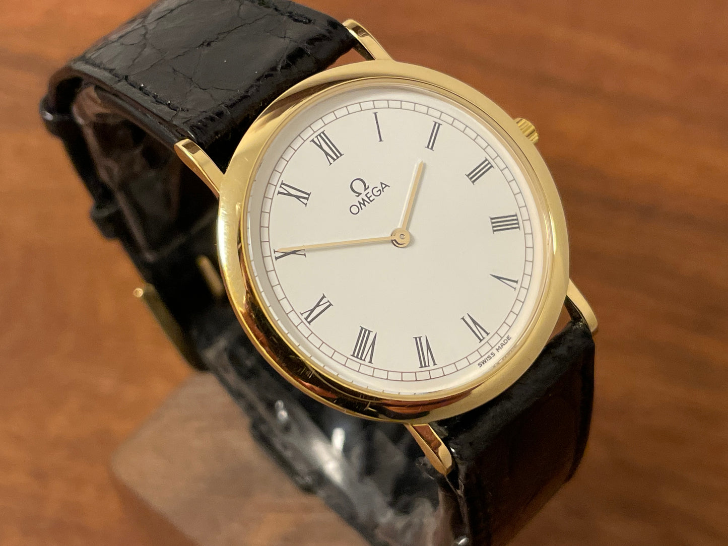 (1990s) Omega De Ville 195.0075 ultra thin dress watch - Cal. 1378 - cream dial w/ Roman numerals (NOS)