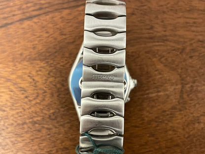 (1999) Seiko 5M42-0E39 Kinetic Arctura - full stainless steel bracelet - grey dial w/ white numerals & markers (NOS)