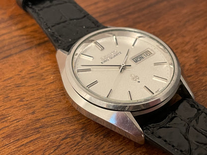 (1975) Seiko 4823-8000 King Quartz - silver grain dial w/ silver markers