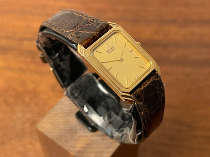 (1983) Seiko 7320-5500 "Tank" dress watch - gold dial w/ gold markers - small size (NOS)