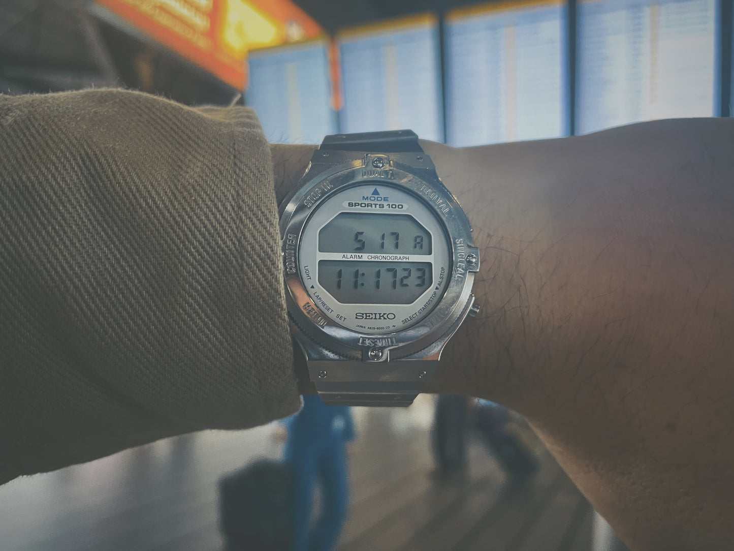 (1983) Seiko A829-6050 "Astronaut" Sports 100 Alarm Chronograph on wrist