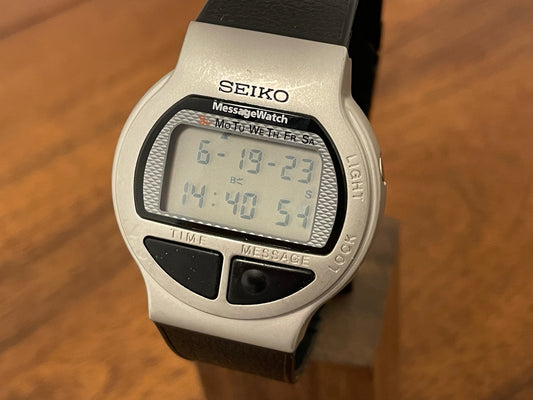 (1995) vintage Seiko MA52-4A00 MessageWatch front view