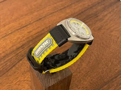 (1990s) Nixon Exactly diver (NOS) - small size
