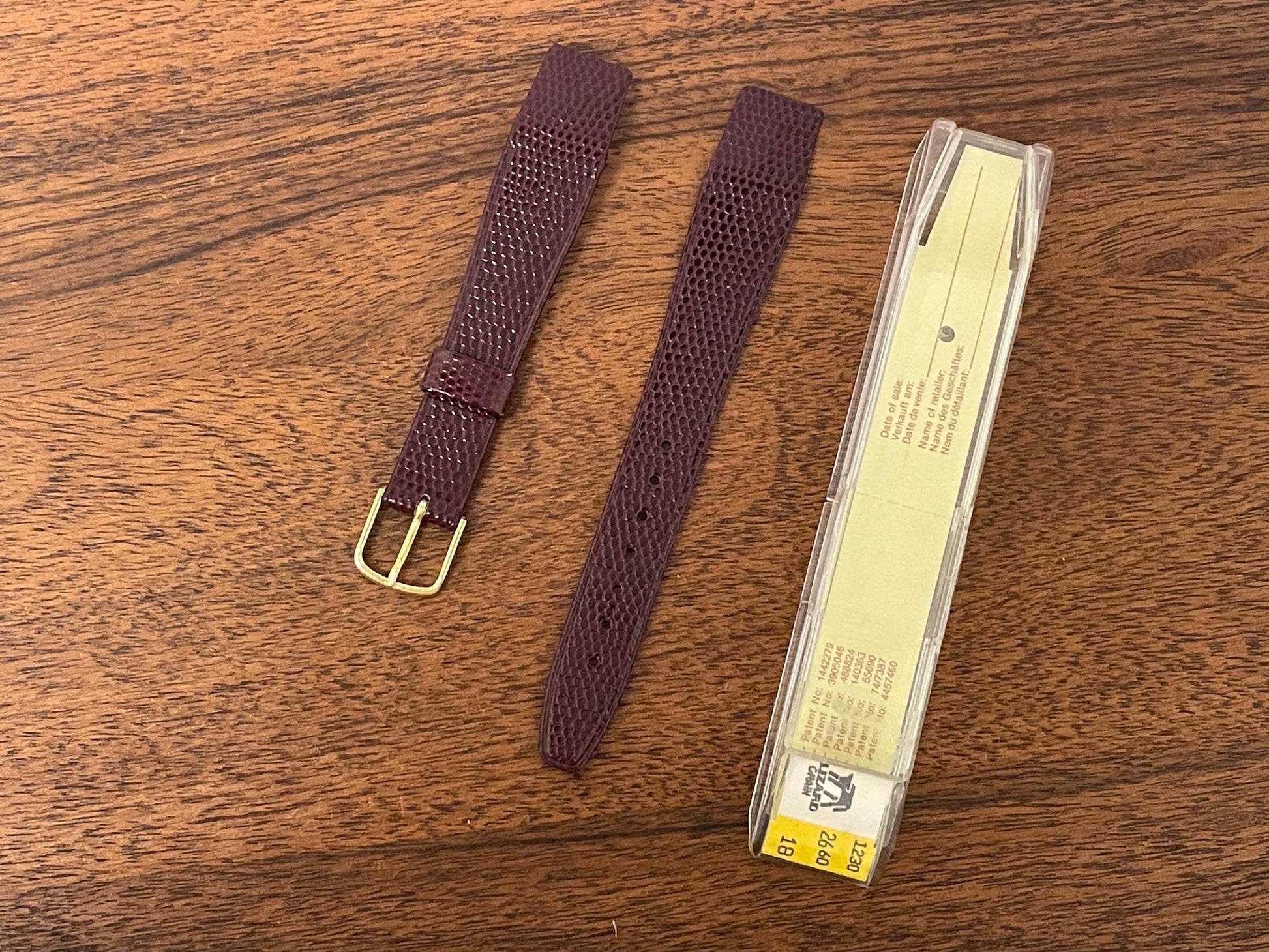 18mm Hirsch Lizard grain leather strap - Burgundy (NOS)