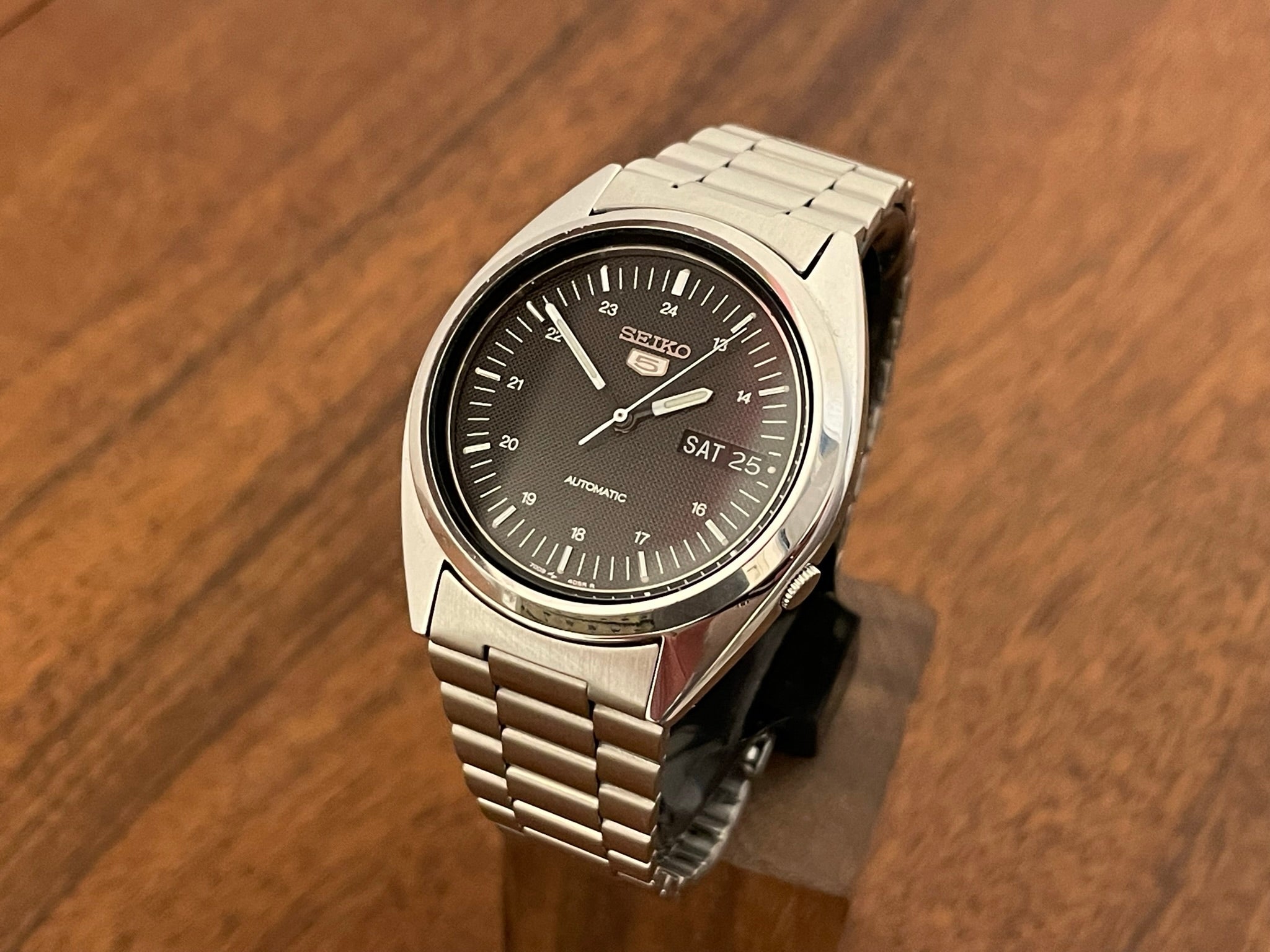 1983 Seiko 5 Automatic 7009 3040 day date automatic Serviced