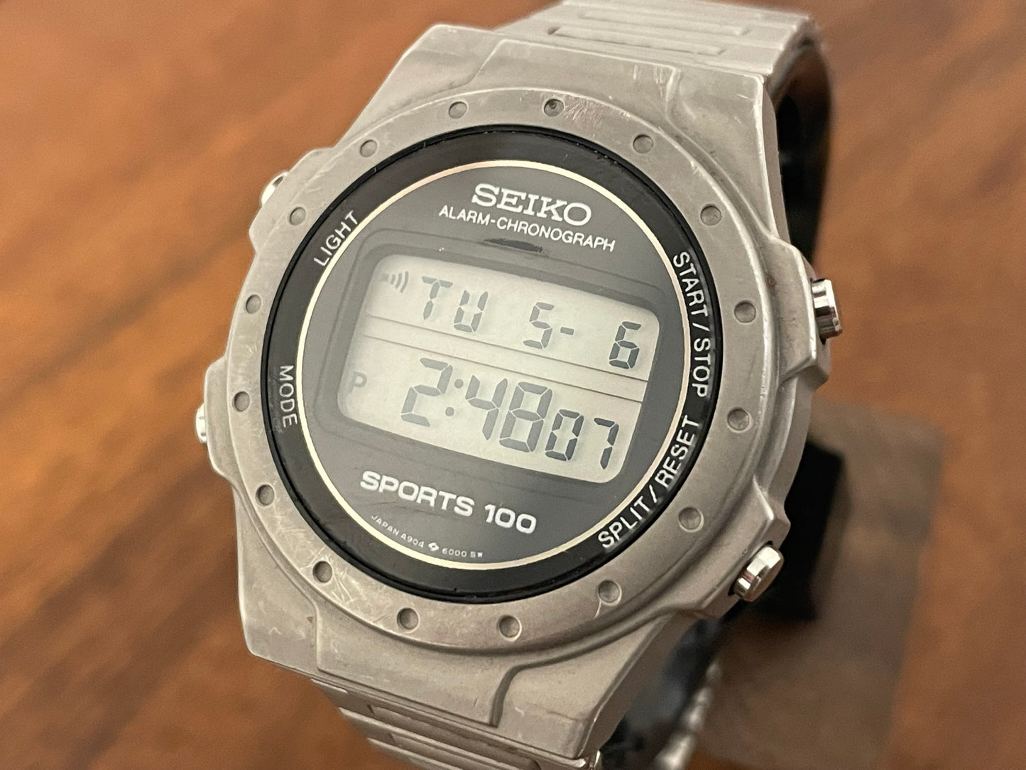 (1985) Seiko A904-6000 Alarm-Chronograph Sports 100