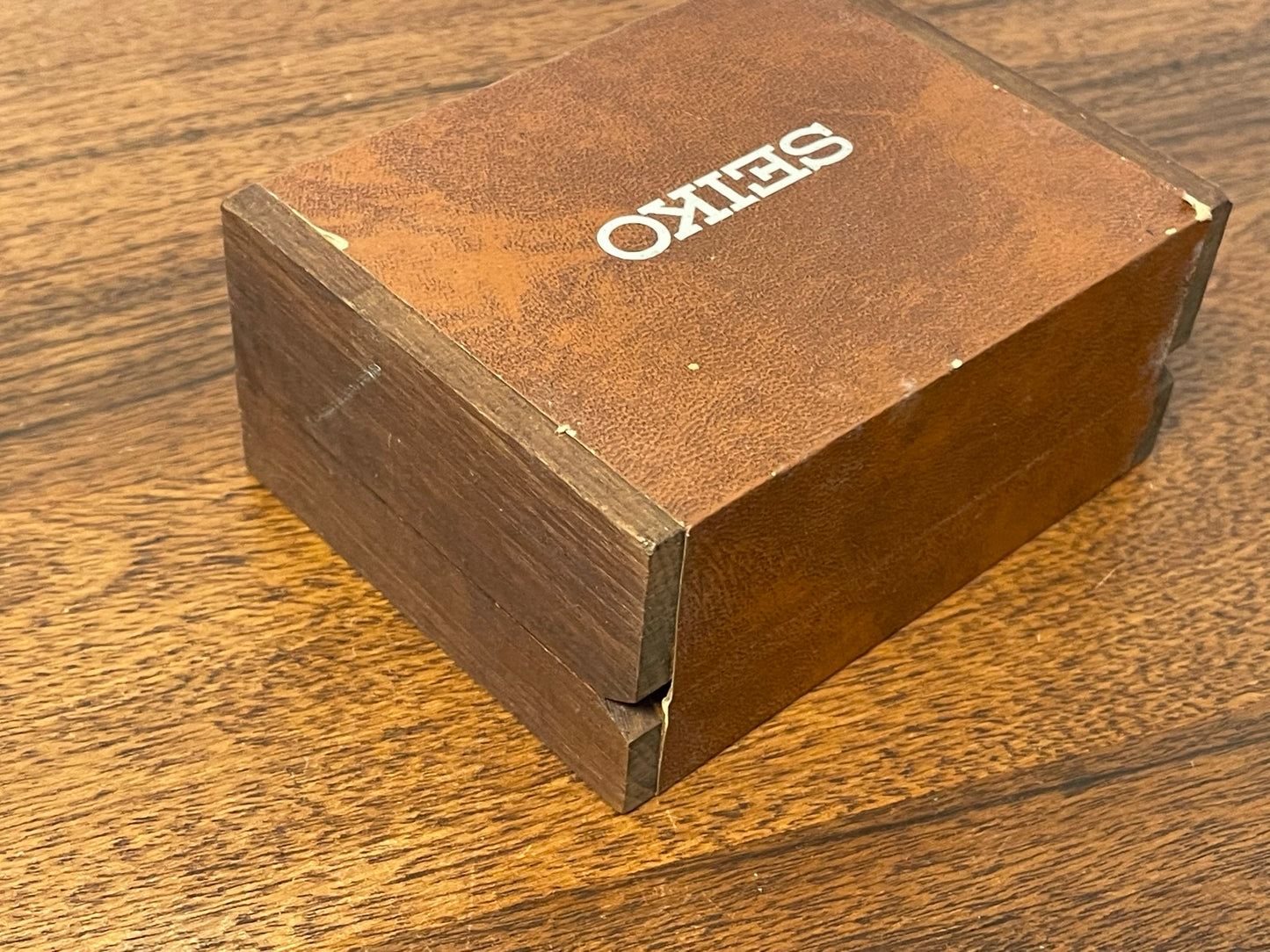 Vintage 60s/70s Seiko wooden box