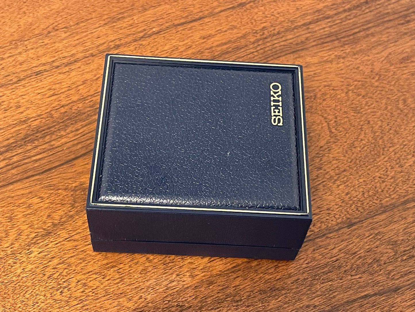 Vintage 80s/90s Seiko blue box