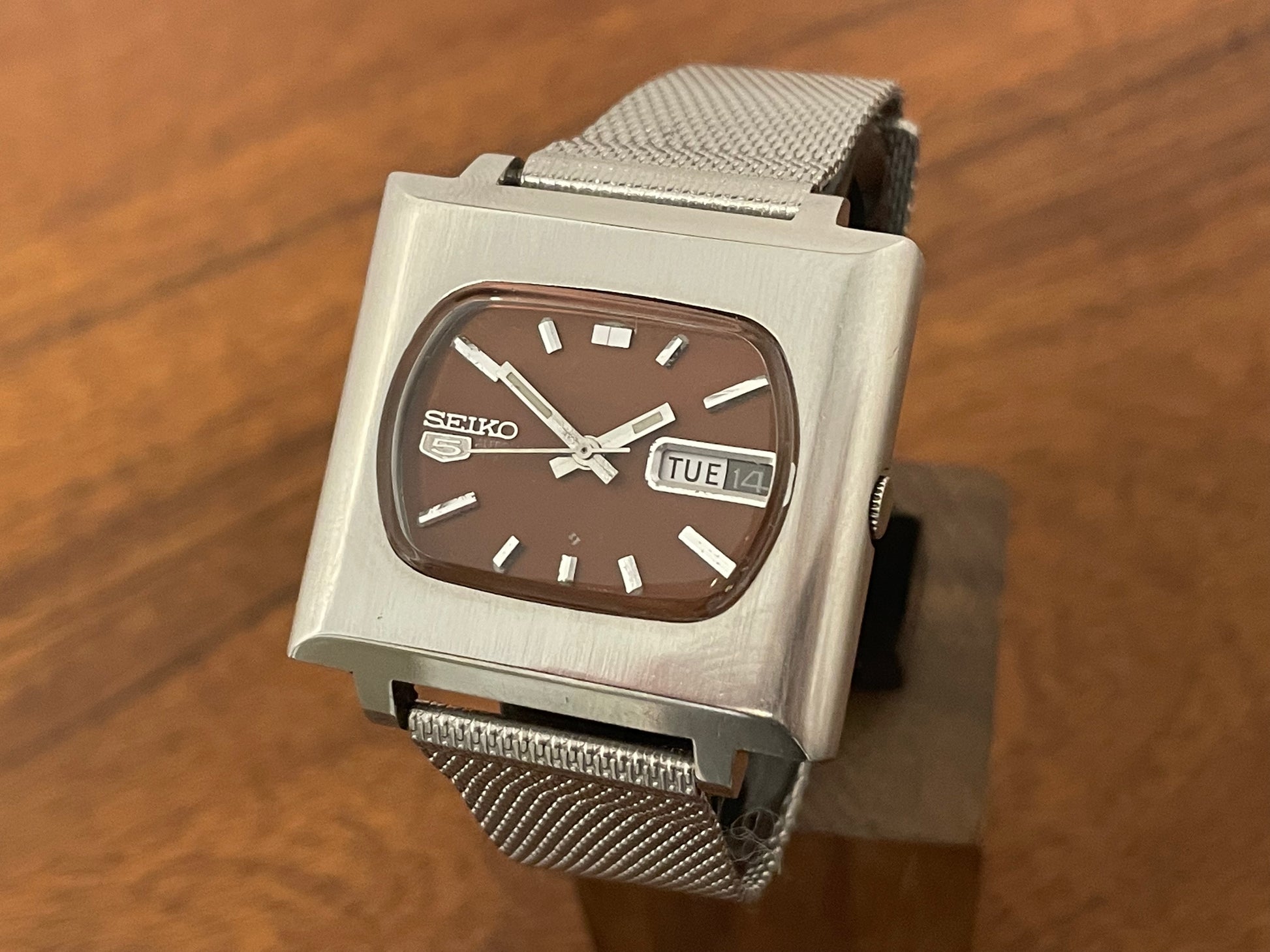 Seiko 5 square shop case