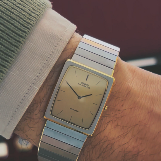 Video showcasing (1983) Seiko 6730-565H Lassale ultra thin - stainless steel bracelet - brushed gold dial w/ black stick markers (NOS)