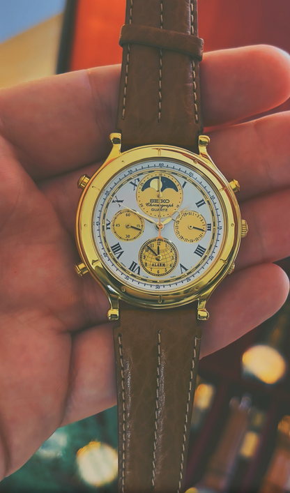 Video of (1990) Seiko 7T36-7A10 Age of Discovery (AOD) chronograph - gold colored case - white dial w/ gold subdials & moonphase