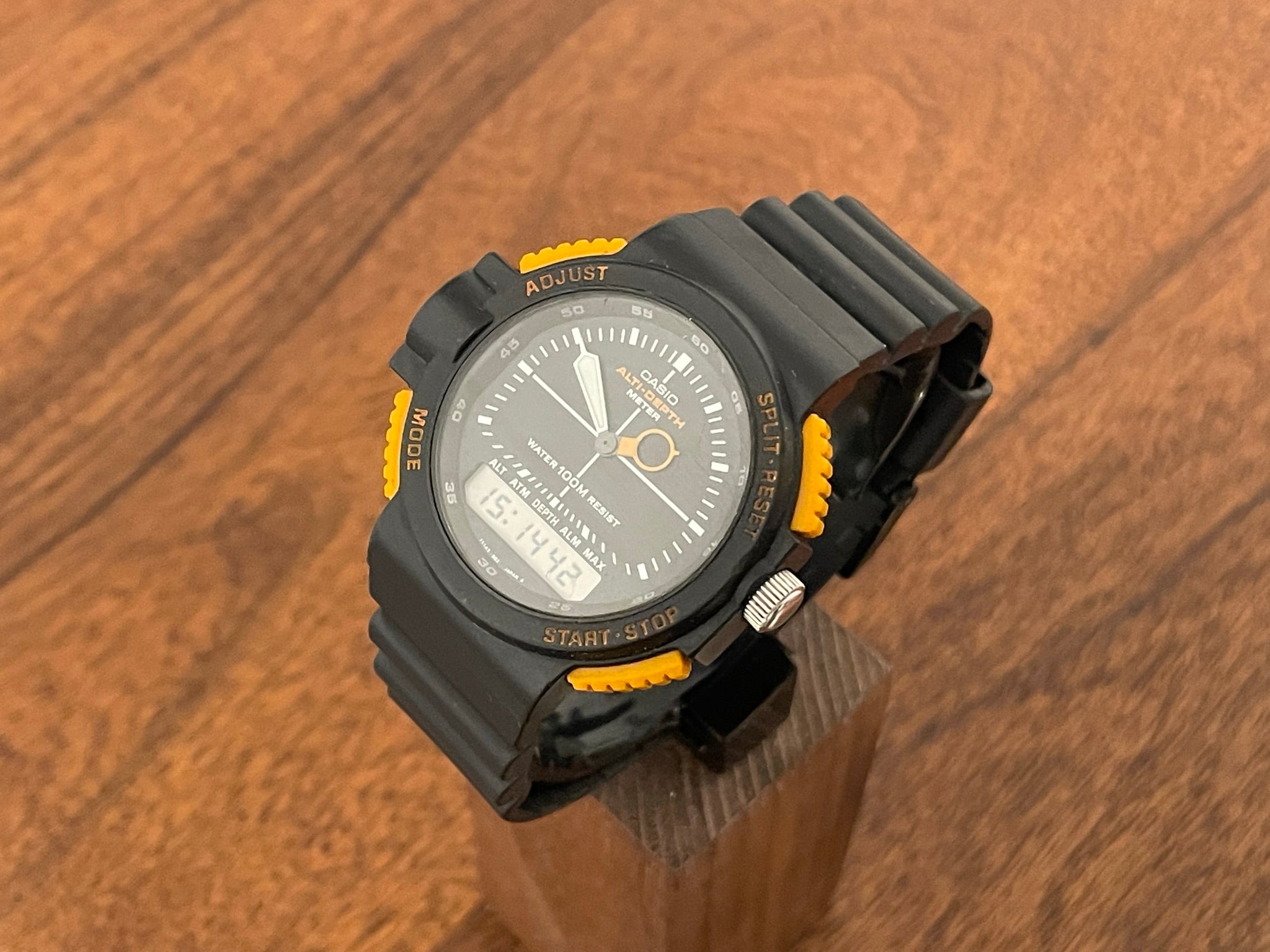 1980s CASIO ARW 320 Alti Depth Meter serviced WATCH WAVE